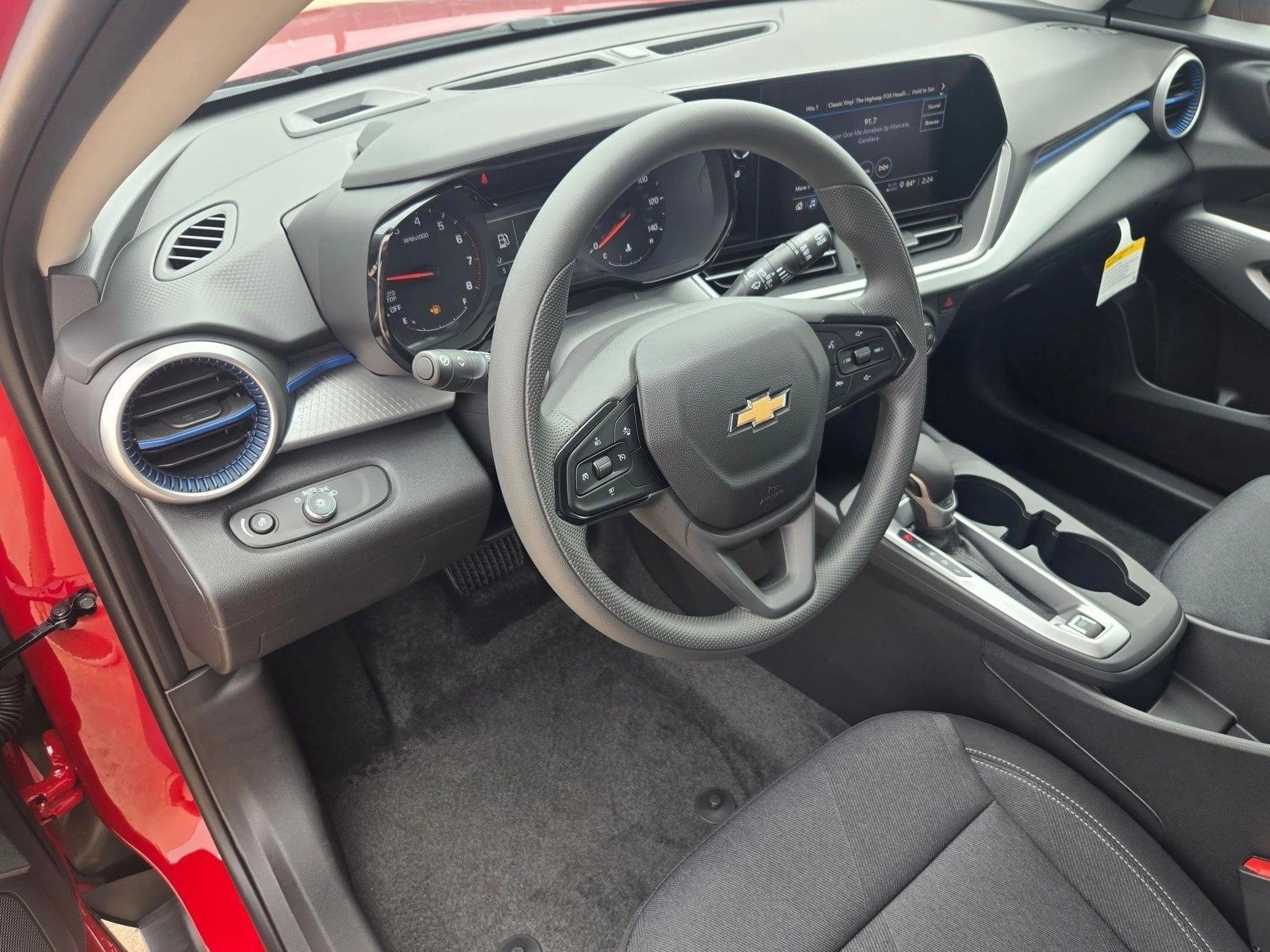 Thumbnail: 2026 Chevrolet Trax - 3