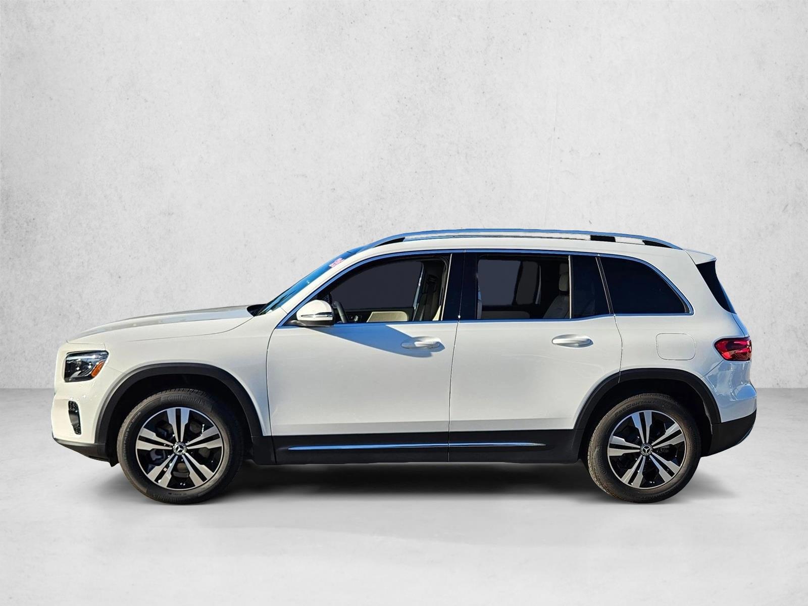 Thumbnail: 2026 Mercedes-Benz GLB - 2