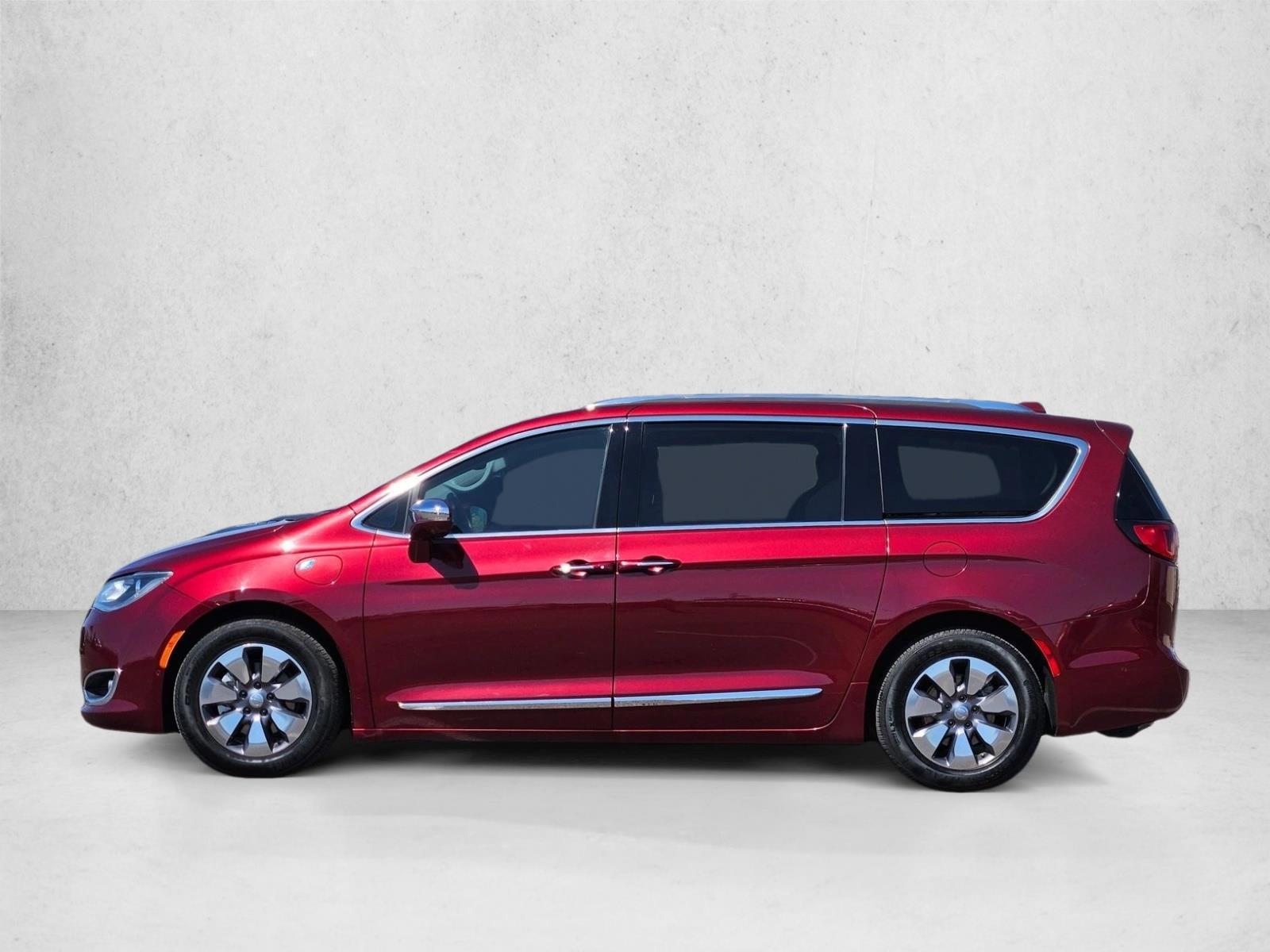 Thumbnail: 2018 Chrysler Pacifica - 2