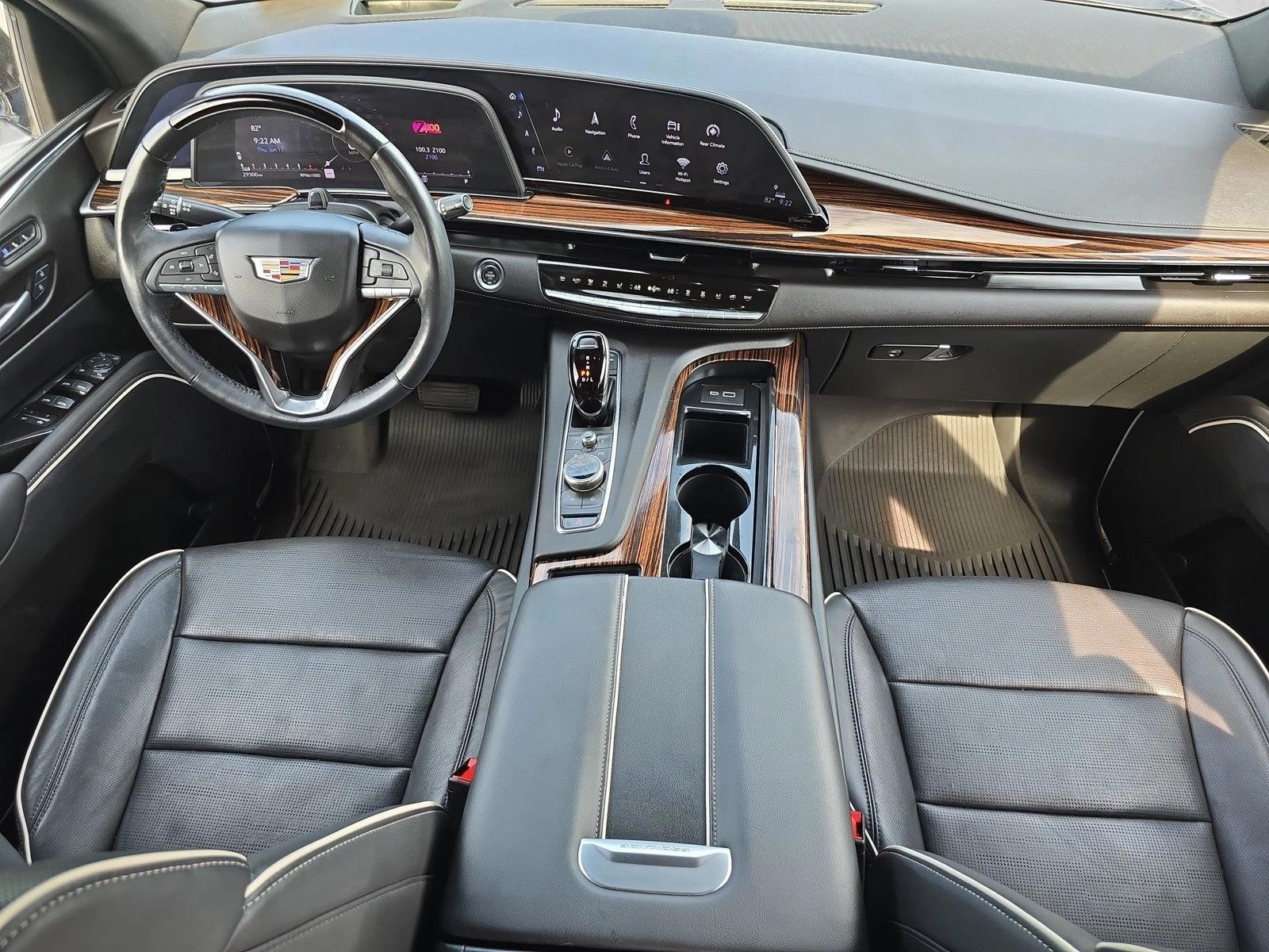 Thumbnail: 2024 Cadillac Escalade - 3