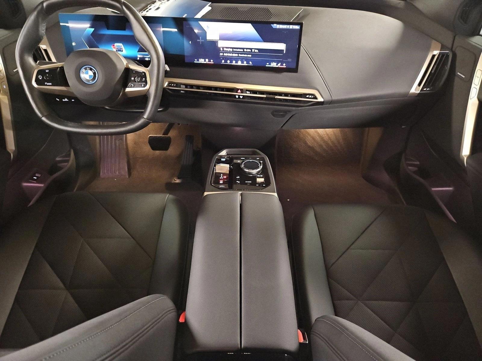 Thumbnail: 2024 BMW iX - 3