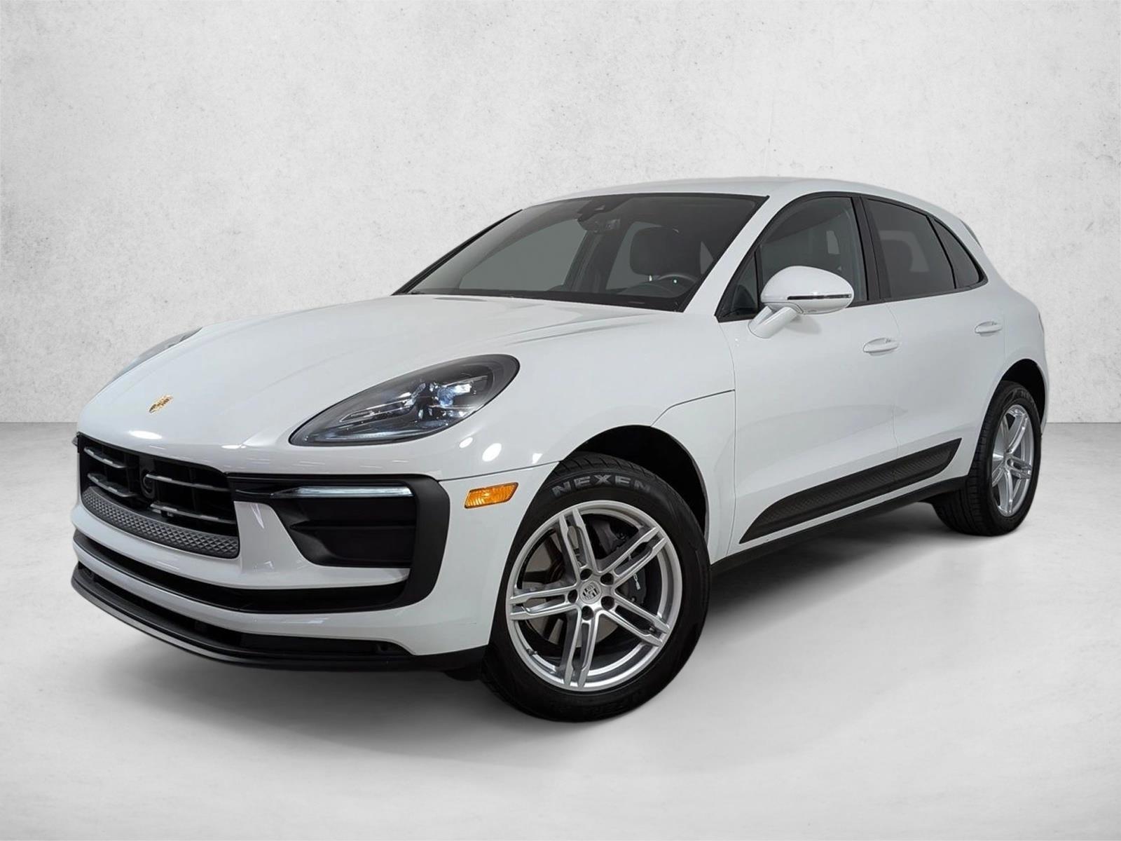Thumbnail: 2025 Porsche Macan - 1