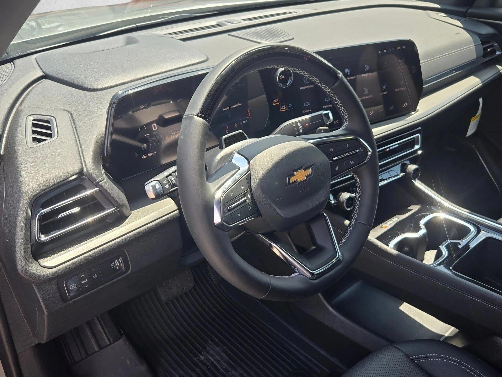 Thumbnail: 2026 Chevrolet Traverse - 3