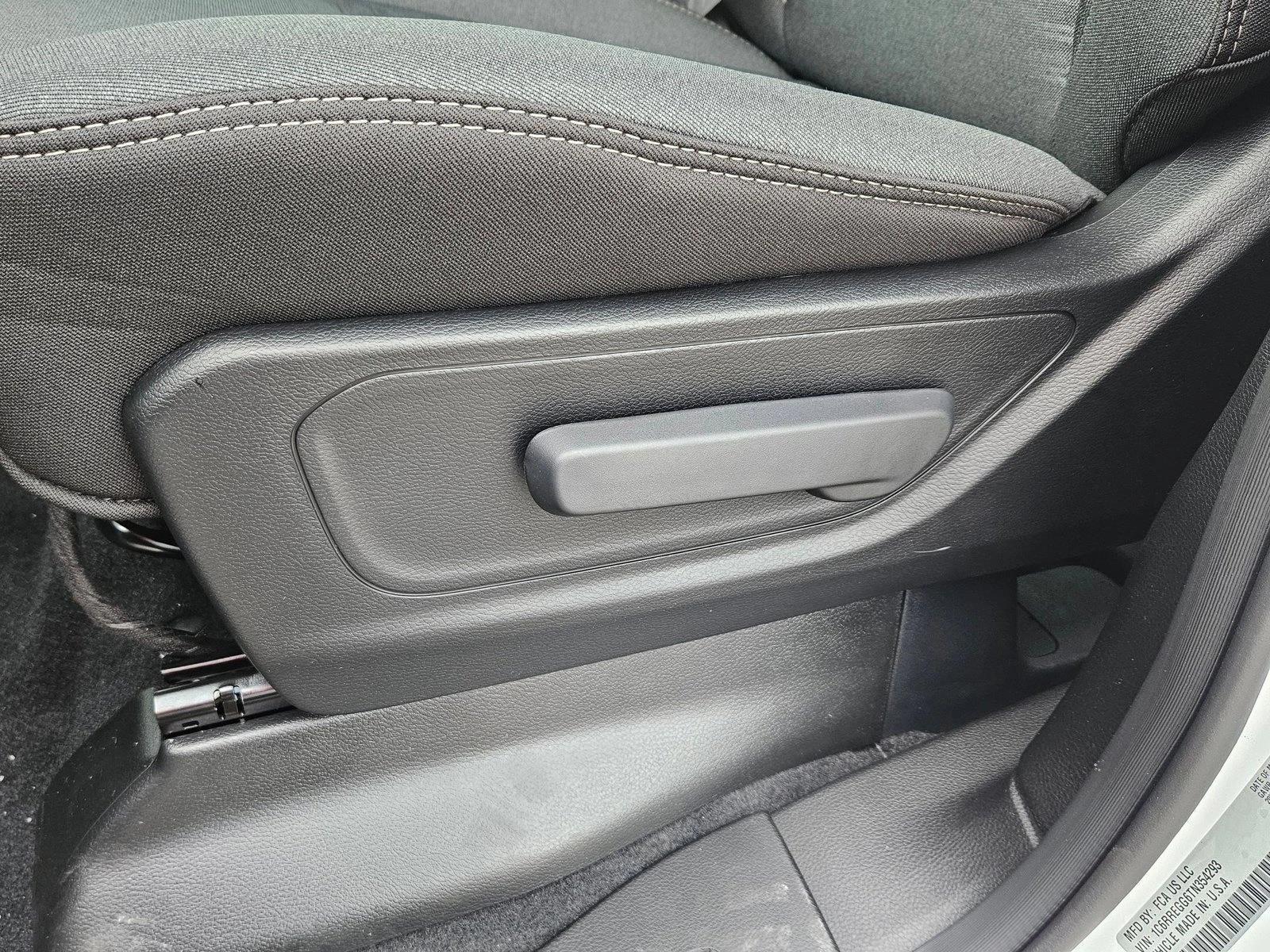 Thumbnail: 2026 RAM 1500 - 4