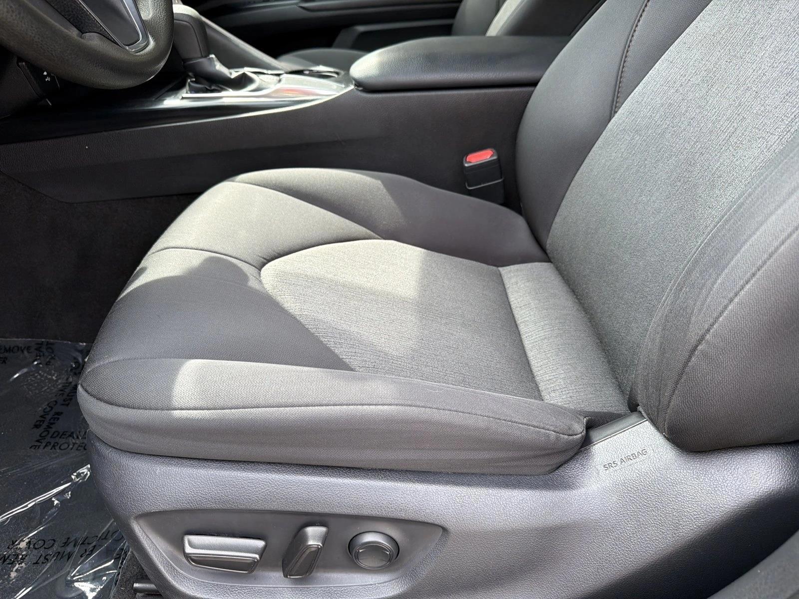 Thumbnail: 2019 Toyota Camry - 4