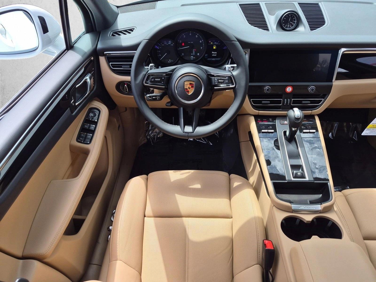 Thumbnail: 2026 Porsche Macan - 4