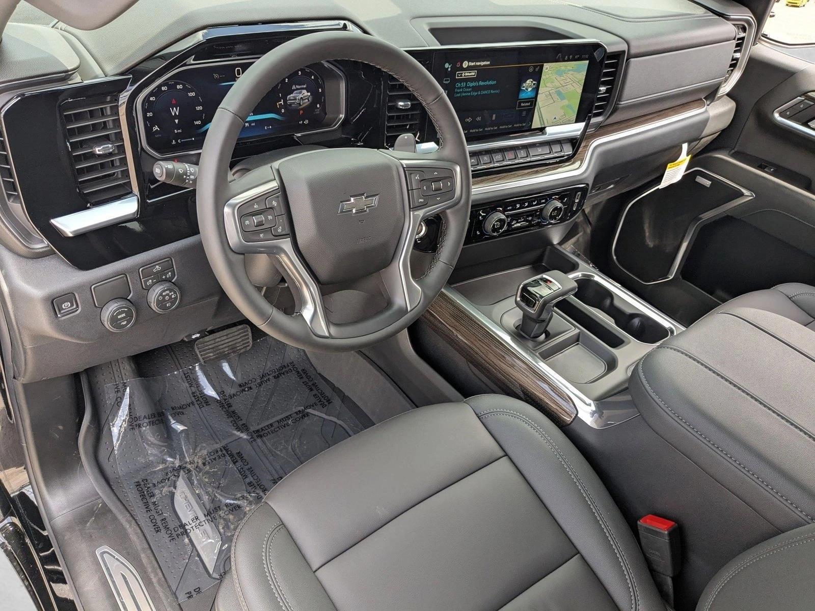 Thumbnail: 2026 Chevrolet Silverado 1500 - 3
