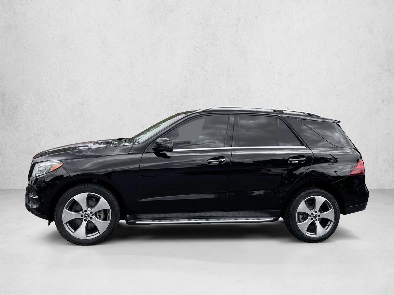 Thumbnail: 2017 Mercedes-Benz GLE - 2