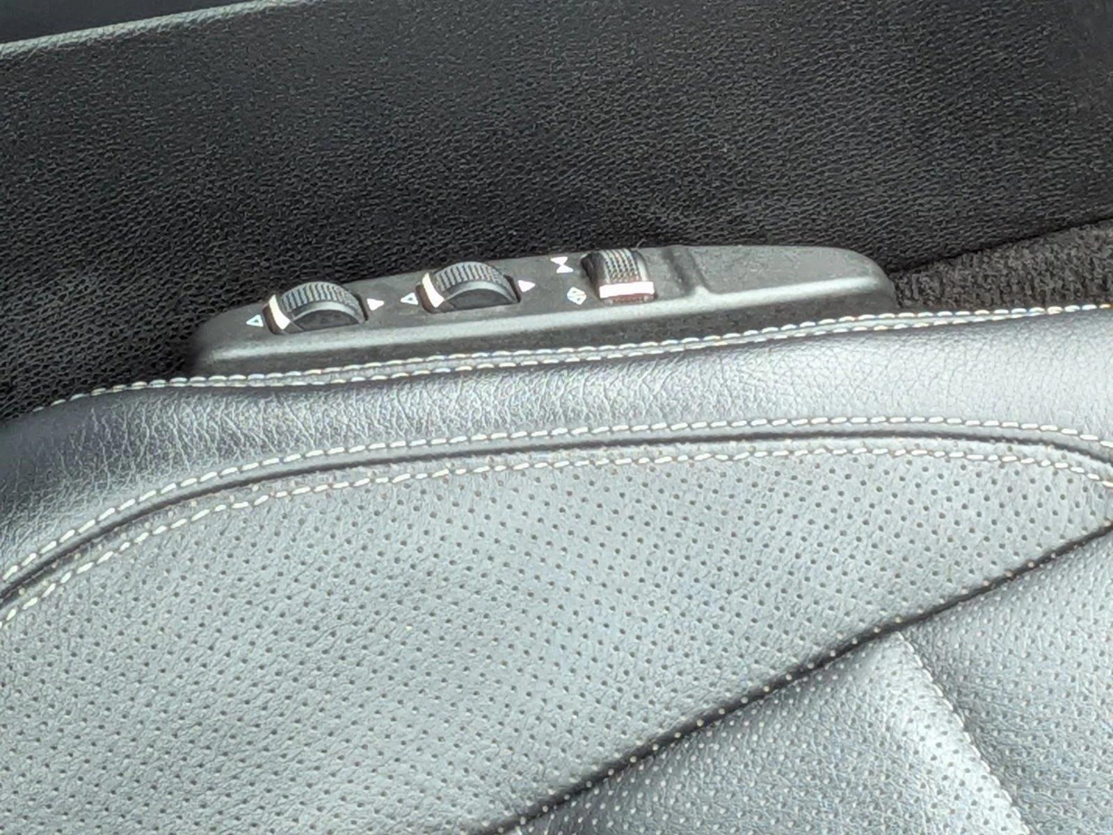 Thumbnail: 2012 Mercedes-Benz E-Class - 5