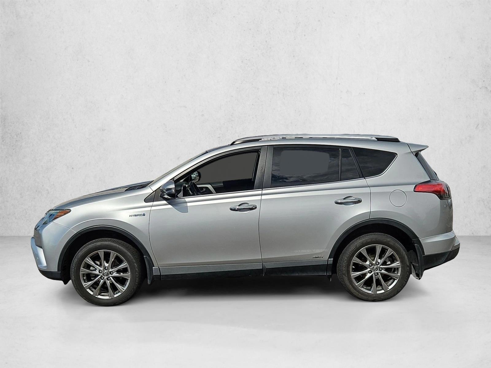 Thumbnail: 2016 Toyota RAV4 - 2