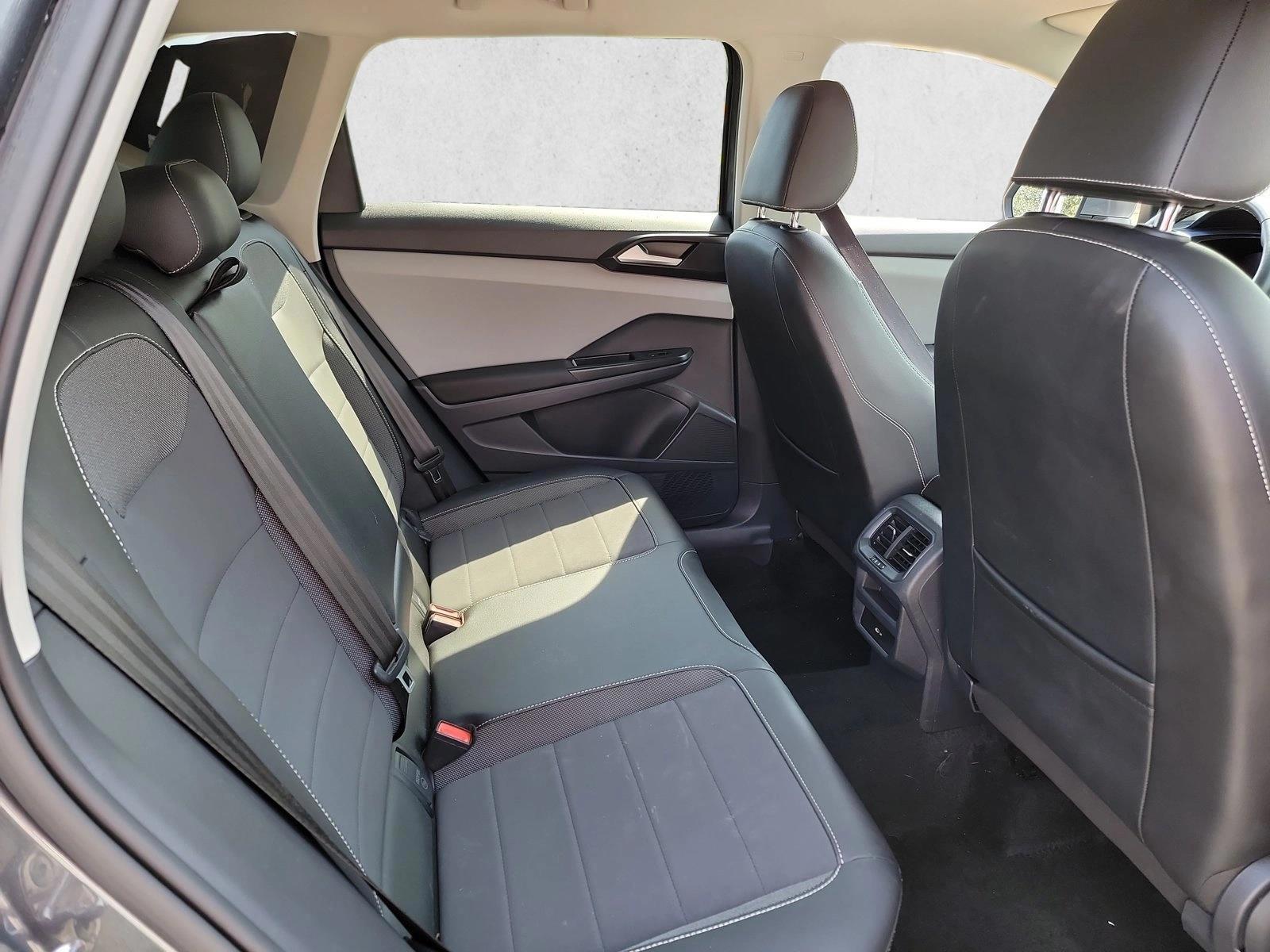2023 Volkswagen Taos SE - Photo 16