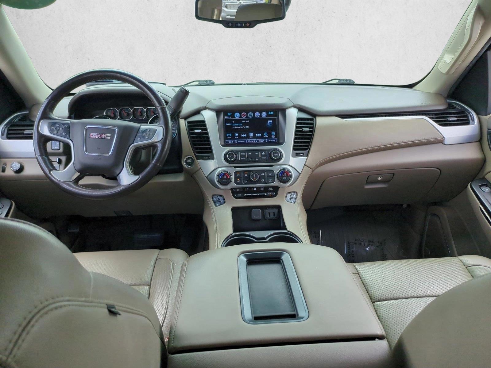 Thumbnail: 2018 GMC Yukon XL - 3