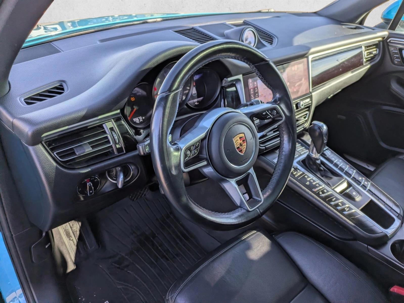 Thumbnail: 2019 Porsche Macan - 3