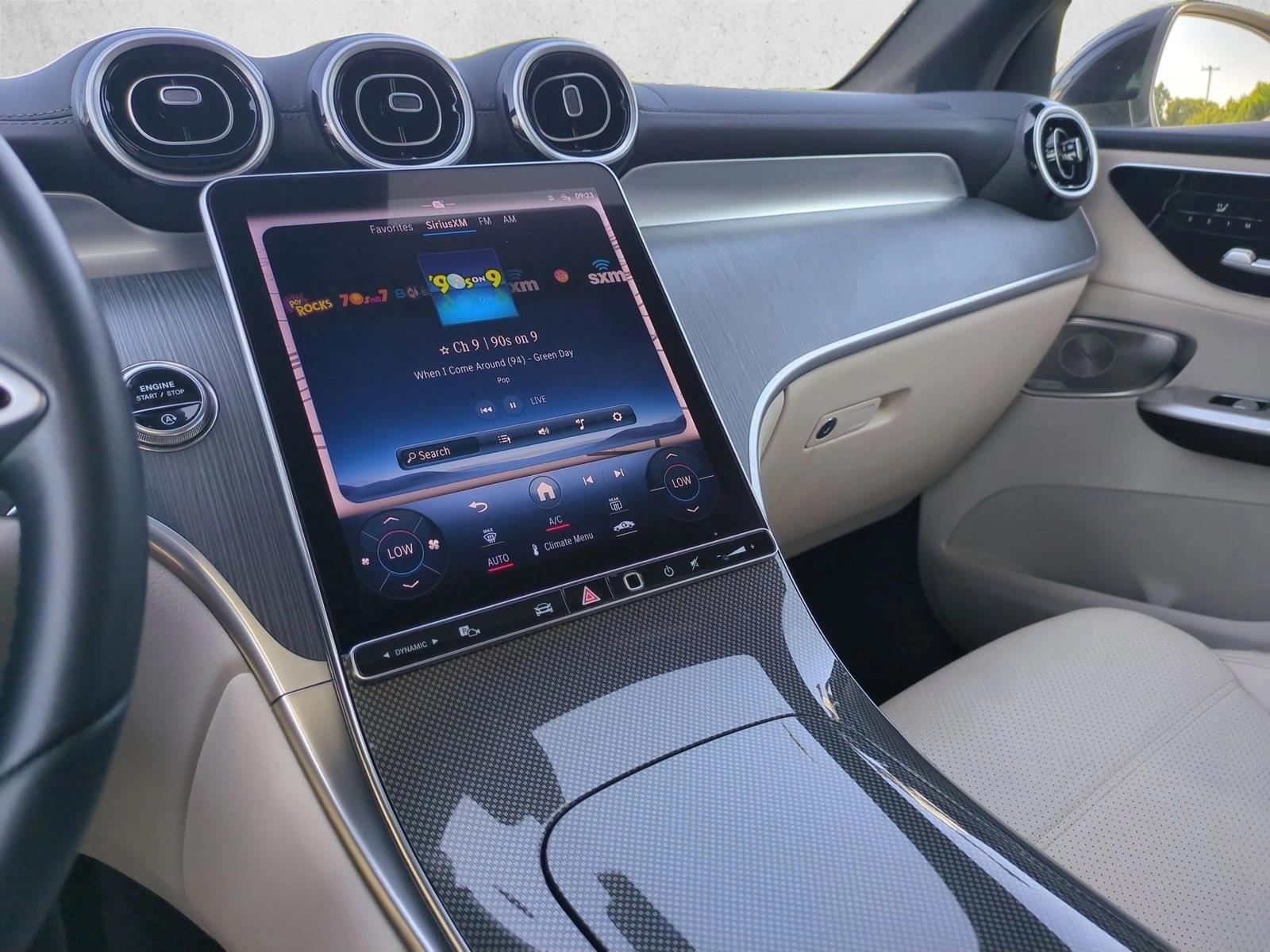 2023 Mercedes-Benz GLC GLC300 - Photo 14
