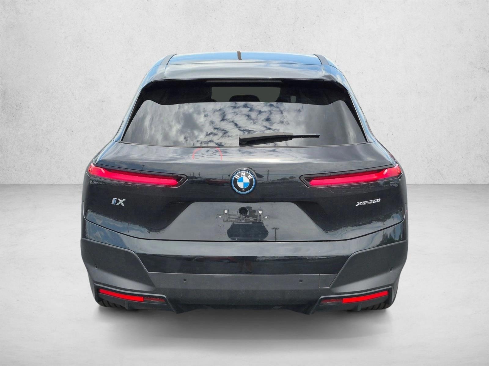2024 BMW IX