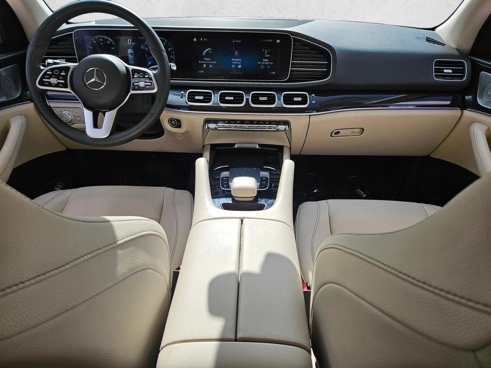 Thumbnail: 2020 Mercedes-Benz GLE - 3