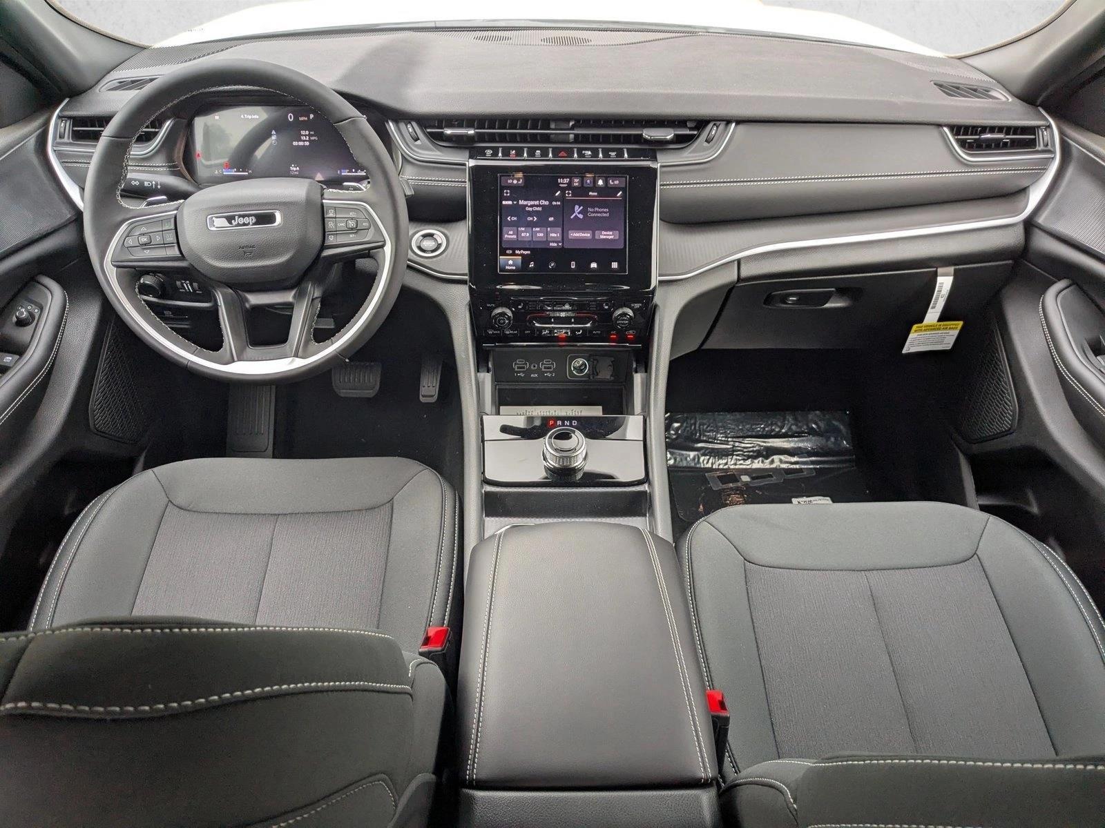 Thumbnail: 2026 Jeep Grand Cherokee L - 4