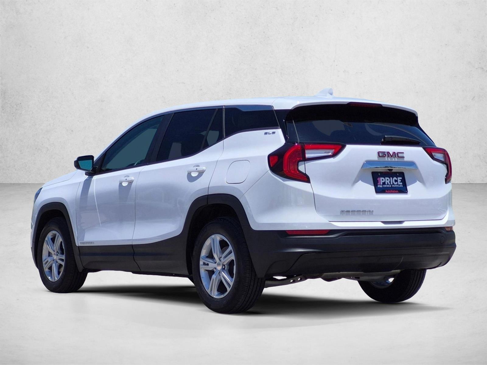 2024 GMC Terrain SLE - Photo 7