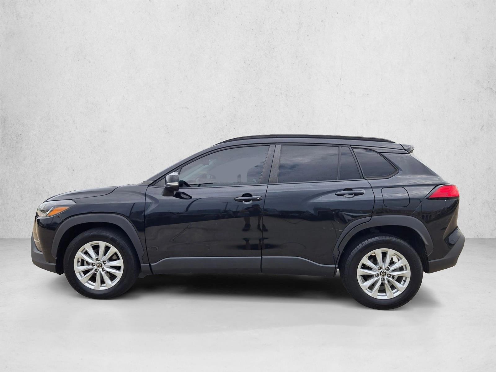 Thumbnail: 2022 Toyota Corolla Cross - 2