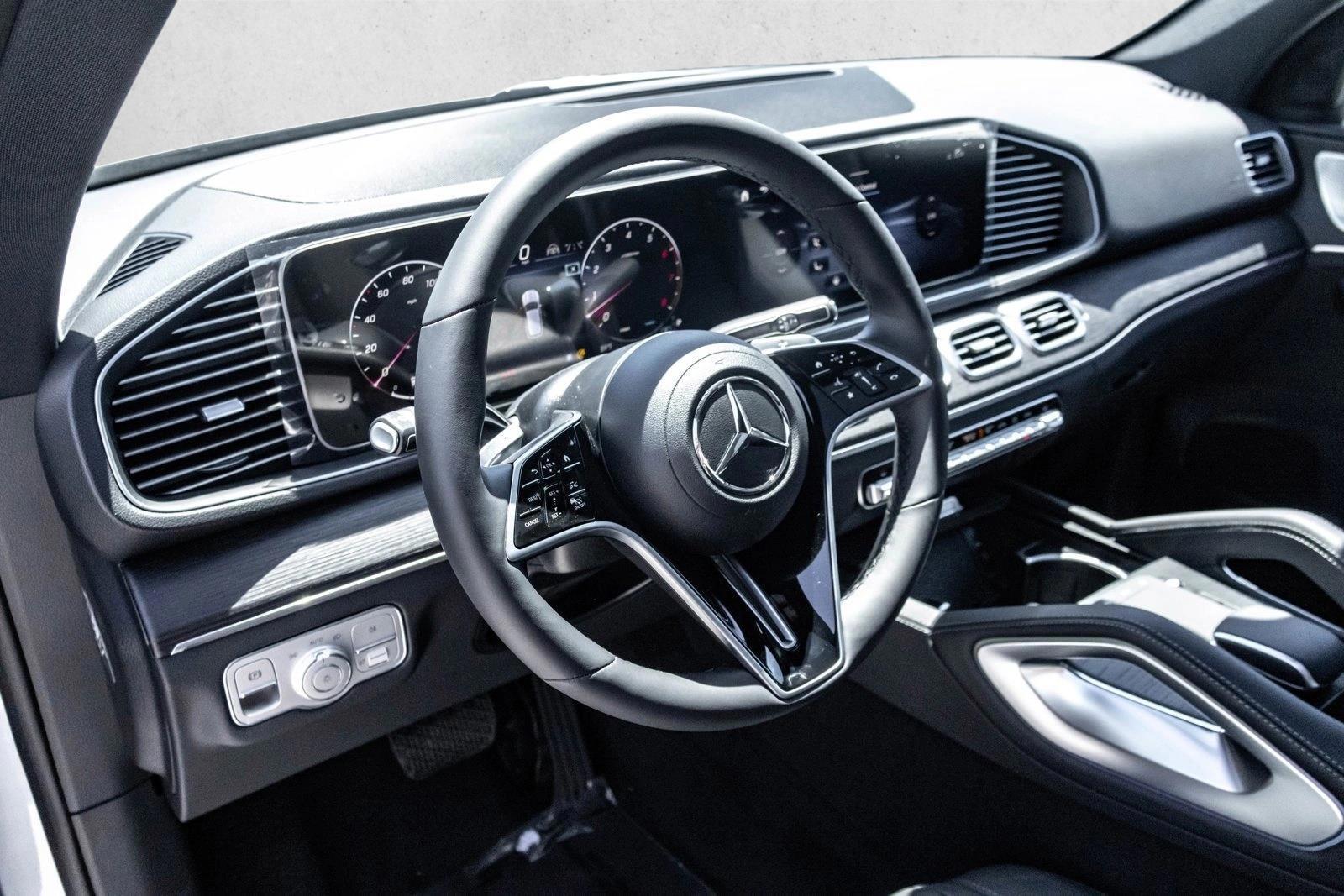 Thumbnail: 2026 Mercedes-Benz GLE - 3