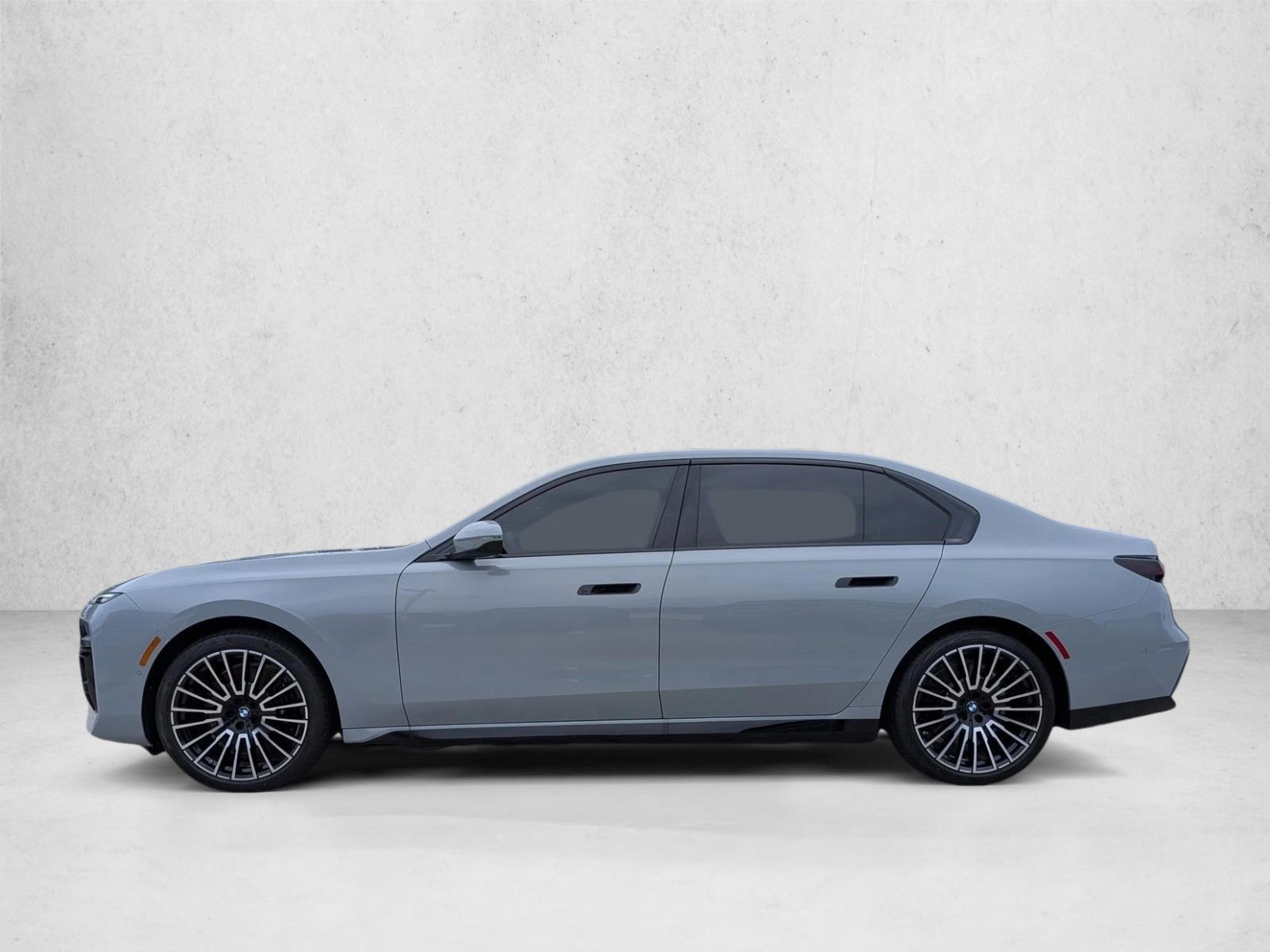 Thumbnail: 2026 BMW 7 Series - 2