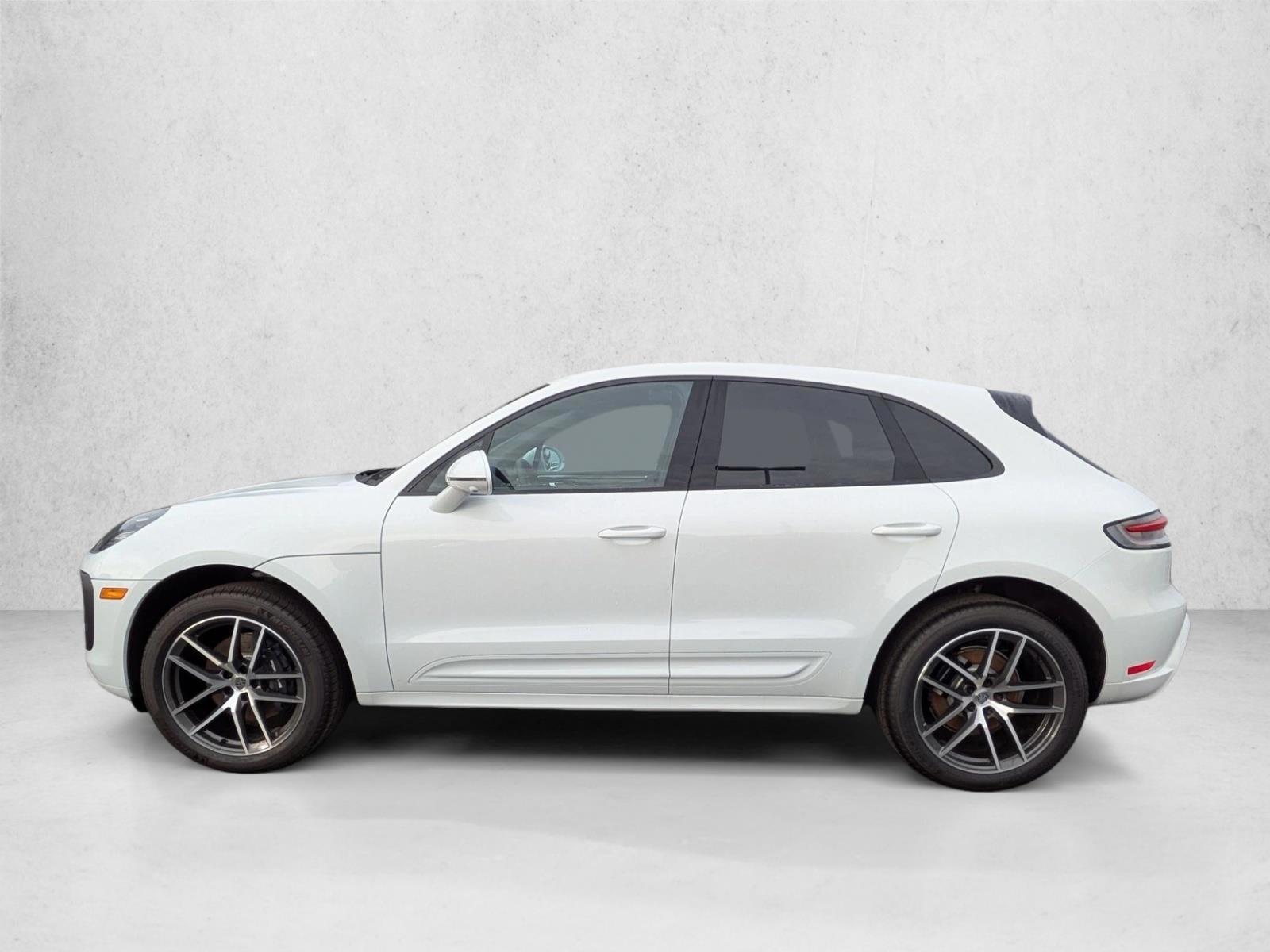 Thumbnail: 2025 Porsche Macan - 2