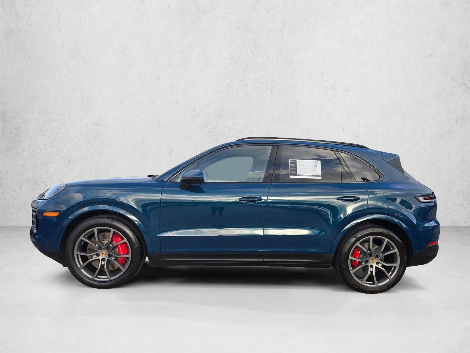 Thumbnail: 2024 Porsche Cayenne - 2