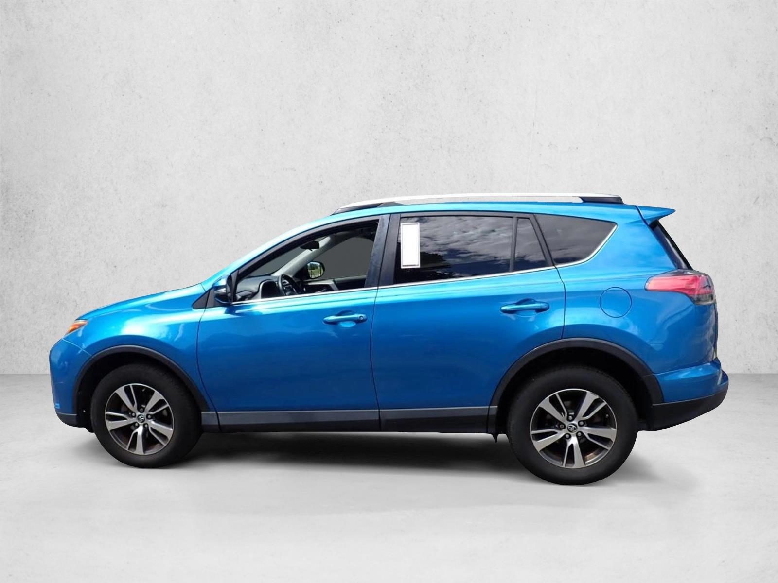 Thumbnail: 2018 Toyota RAV4 - 2
