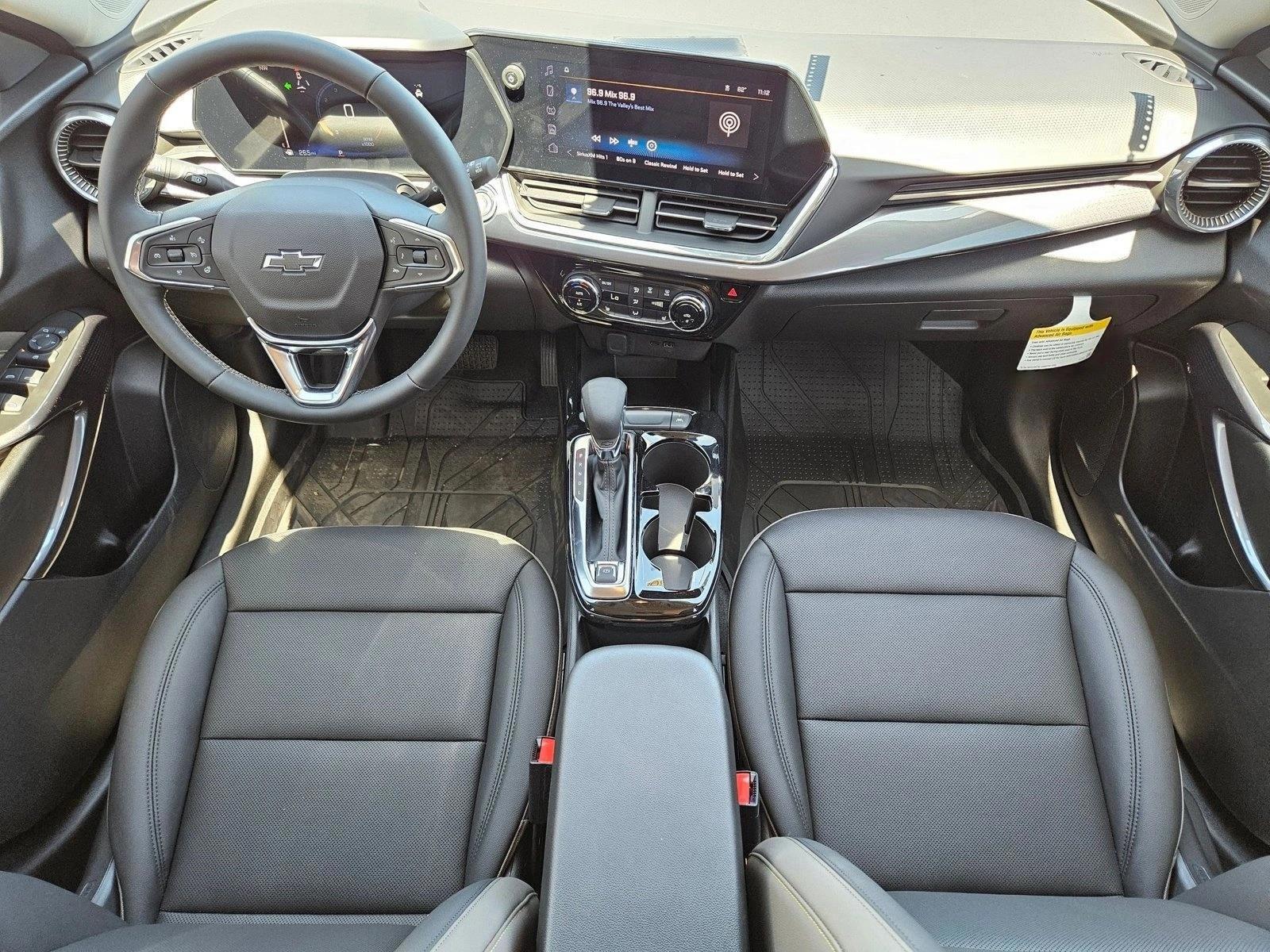 Thumbnail: 2026 Chevrolet Trax - 4