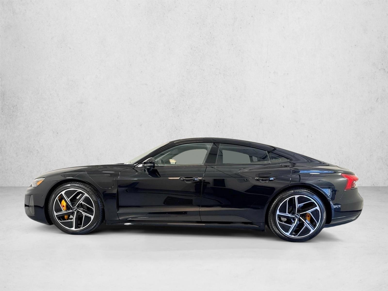 Thumbnail: 2023 Audi RS e-tron GT - 2