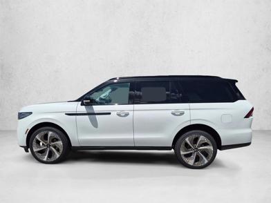 2027 Lincoln Navigator