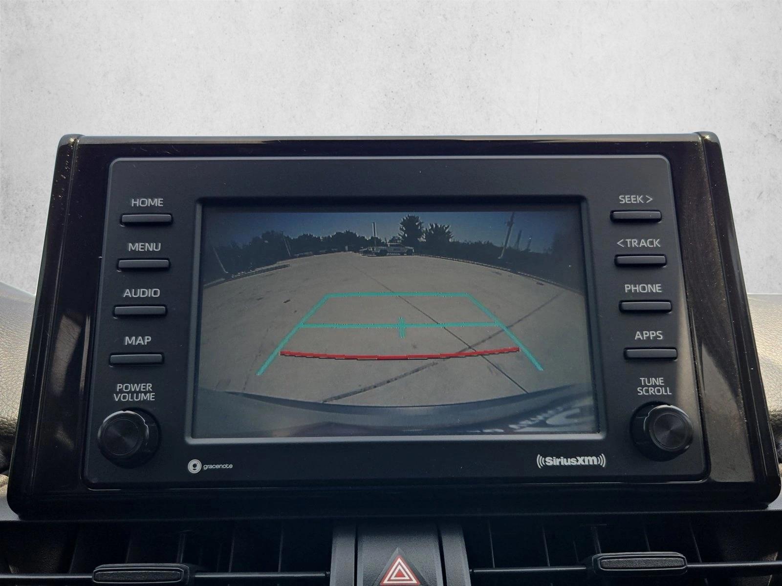 2020 Toyota RAV4 XLE - Photo 13