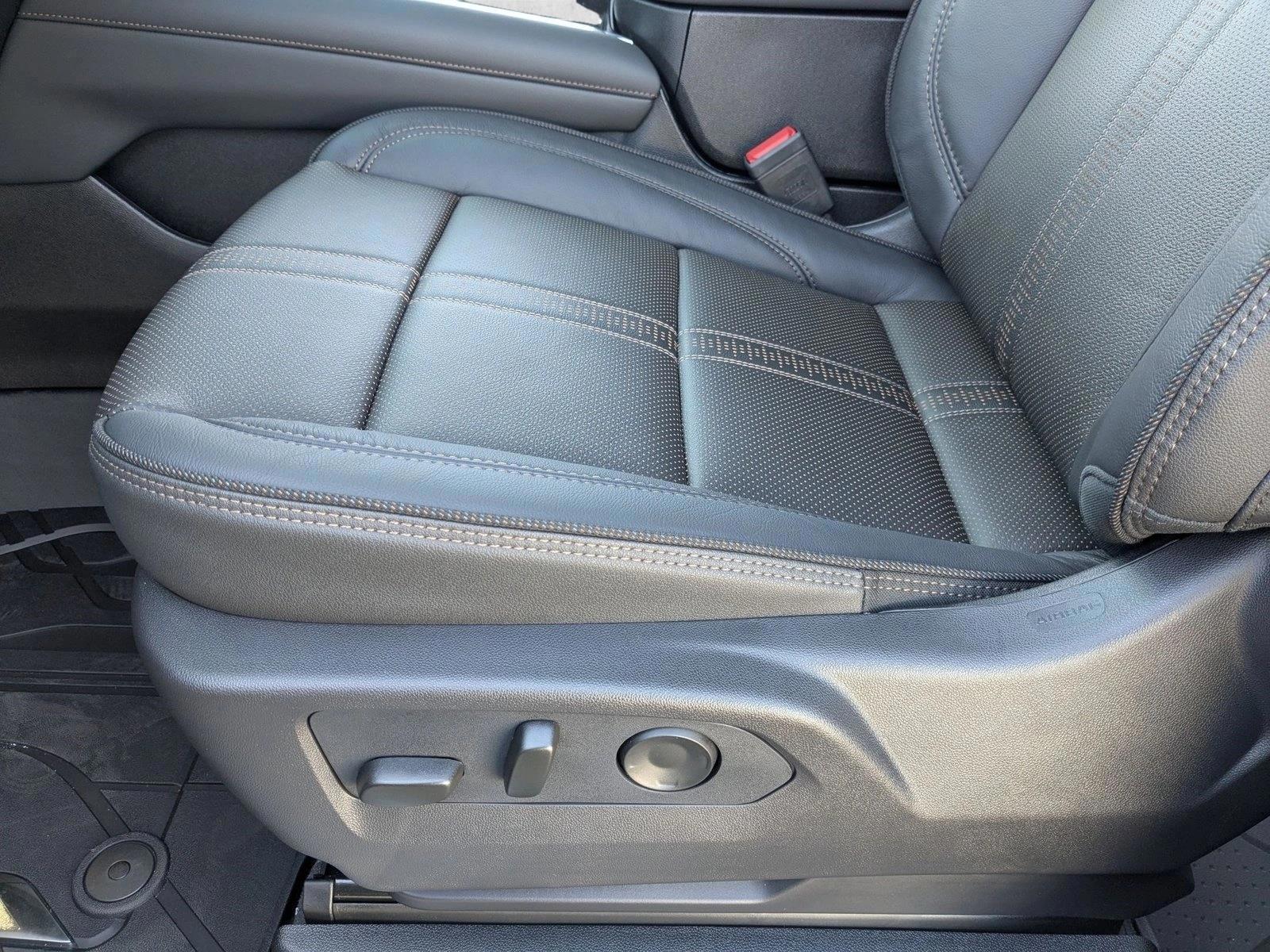 Thumbnail: 2026 Chevrolet Suburban - 5