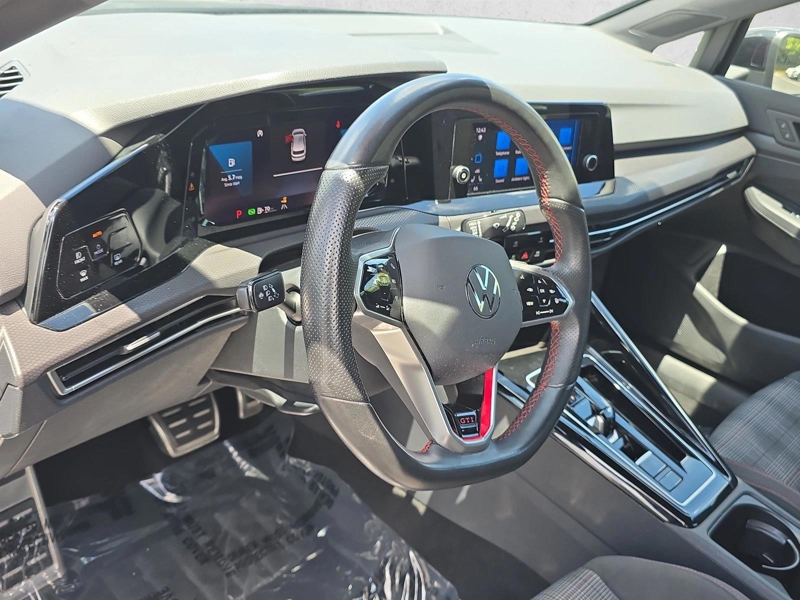Thumbnail: 2024 Volkswagen Golf - 2