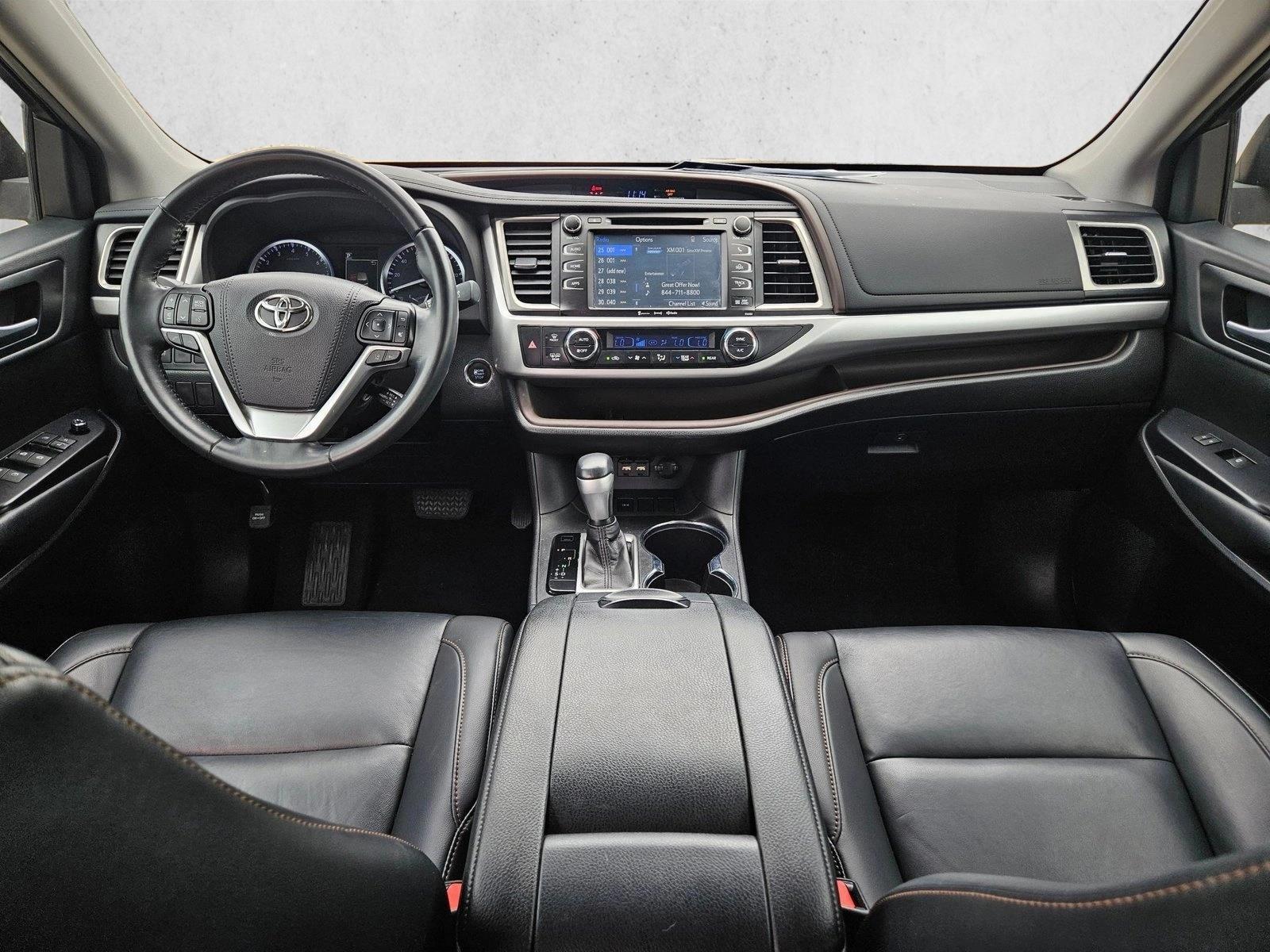 Thumbnail: 2019 Toyota Highlander - 3