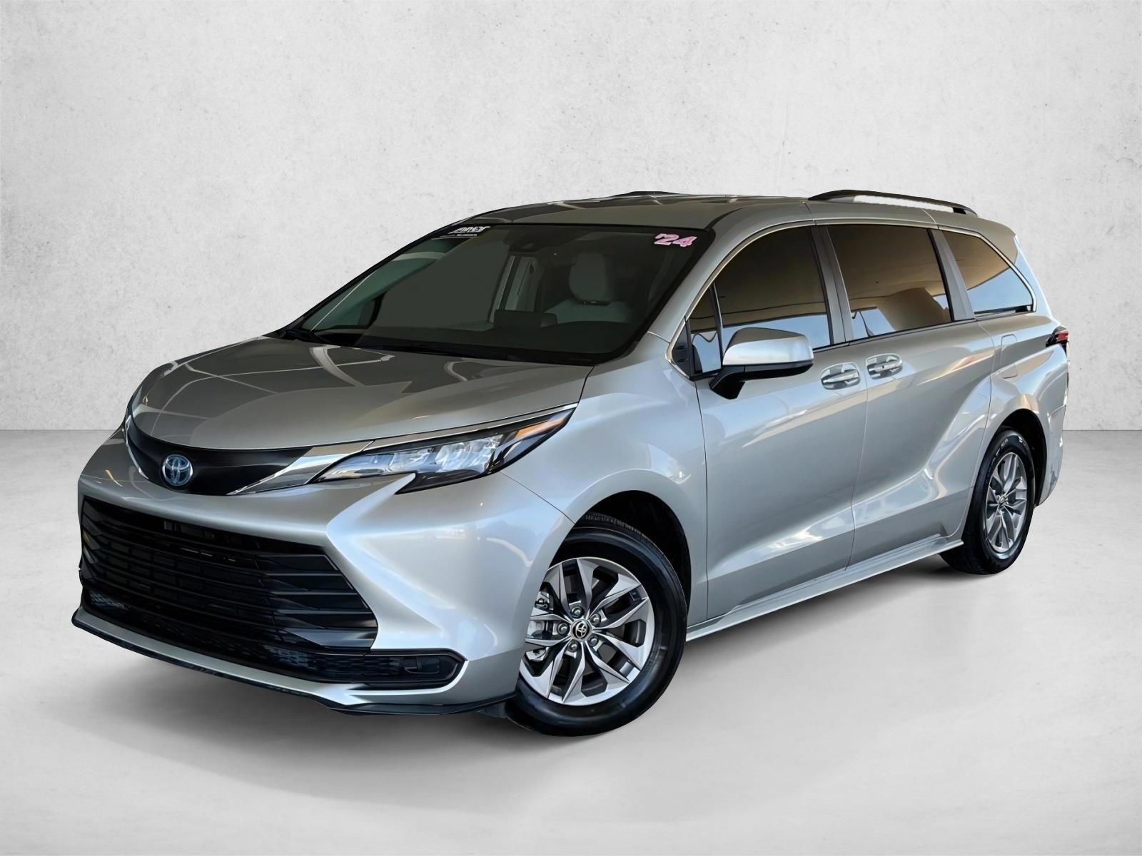 Thumbnail: 2024 Toyota Sienna - 1