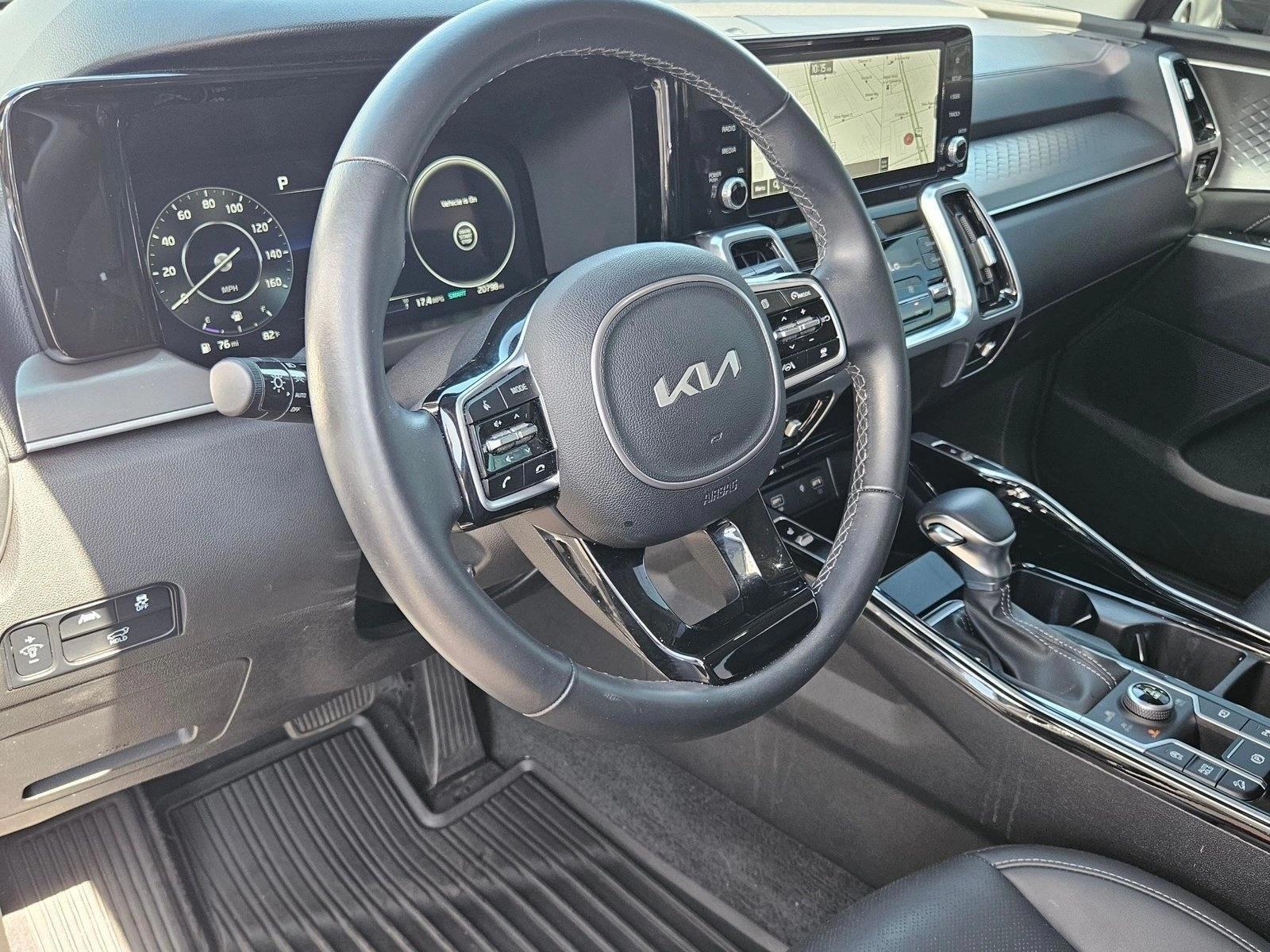 Thumbnail: 2023 Kia Sorento - 3