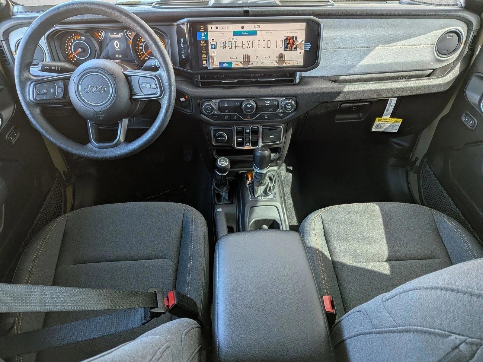 Thumbnail: 2026 Jeep Gladiator - 4