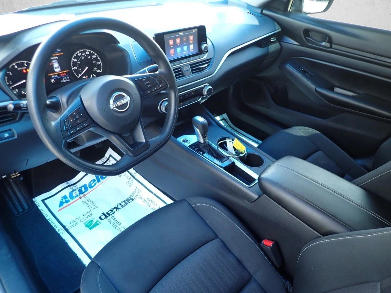 Thumbnail: 2023 Nissan Altima - 3