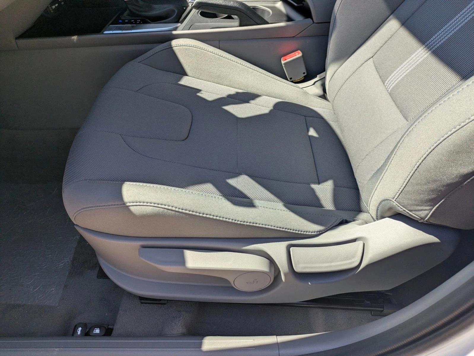 Thumbnail: 2026 Hyundai Elantra - 3