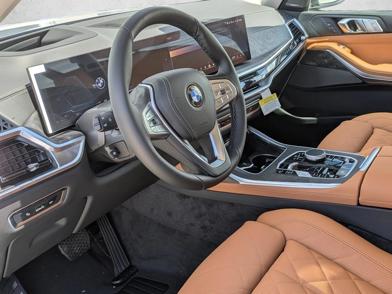 2027 BMW X7