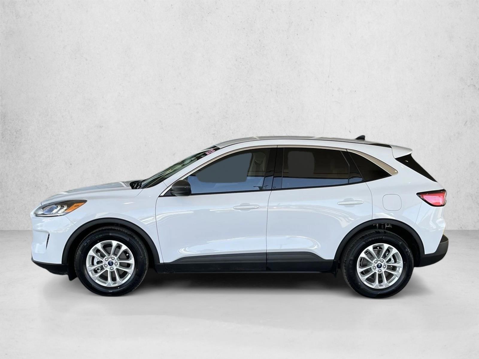 Thumbnail: 2022 Ford Escape - 2