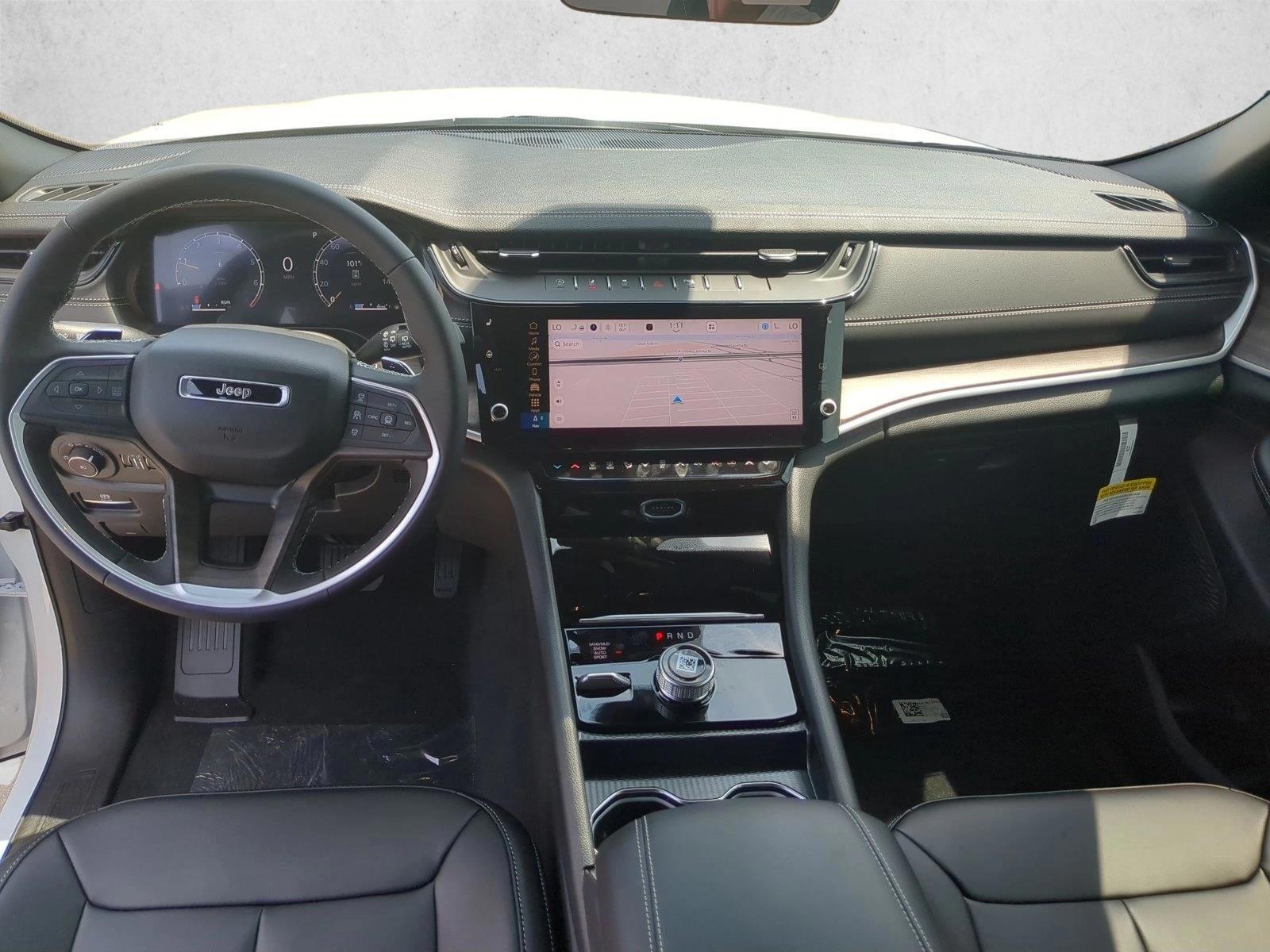 Thumbnail: 2026 Jeep Grand Cherokee L - 3