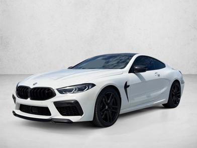 2023 BMW M8