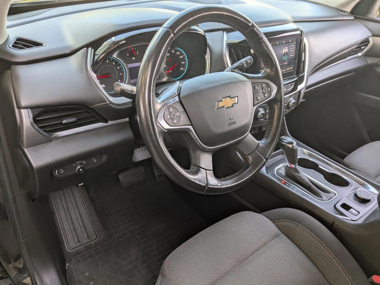 Thumbnail: 2020 Chevrolet Traverse - 3