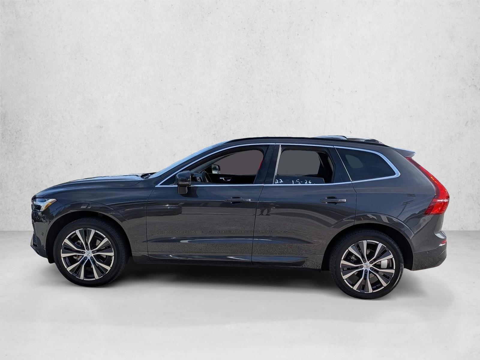 Thumbnail: 2022 Volvo XC60 - 2