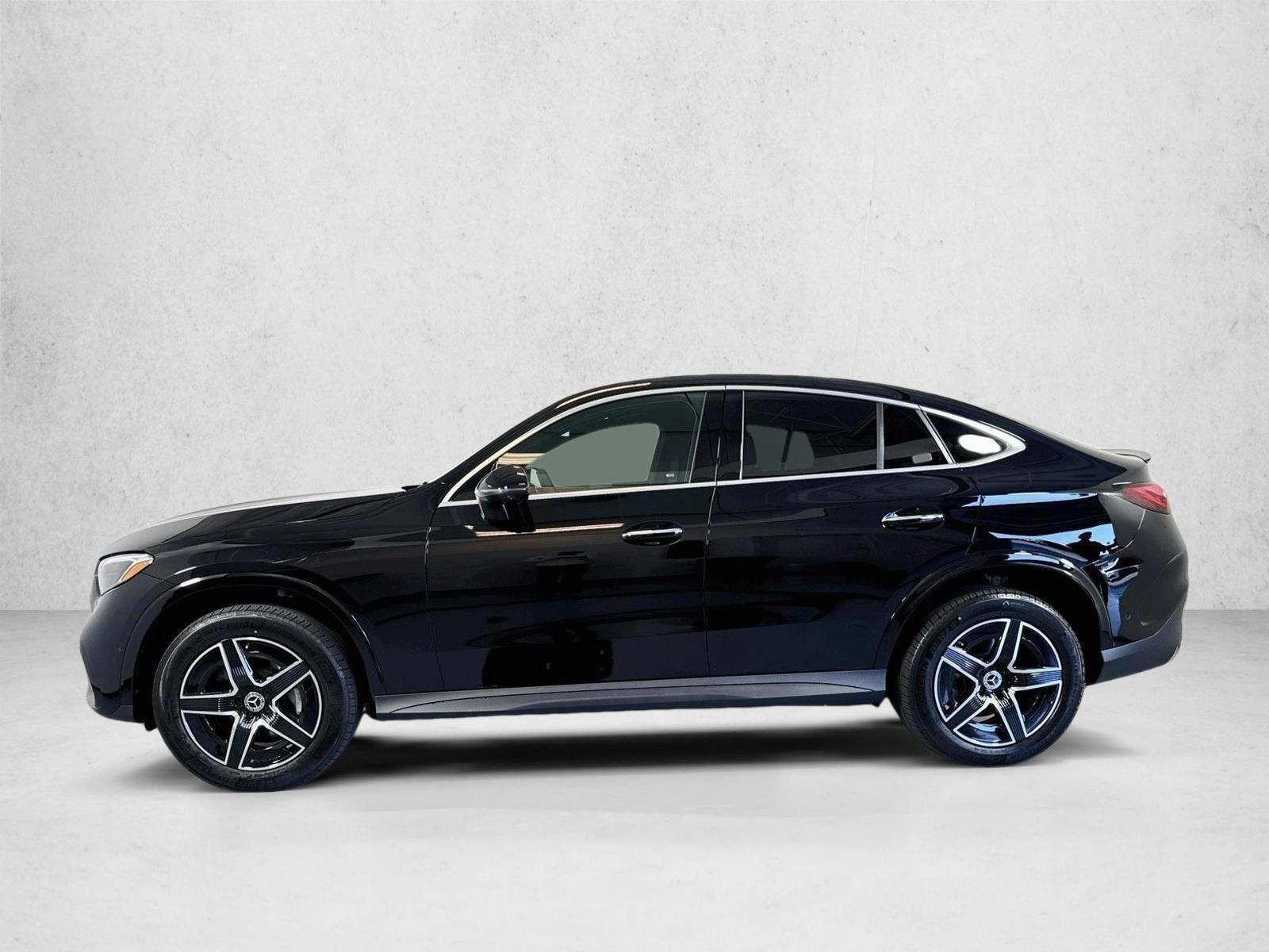 Thumbnail: 2027 Mercedes-Benz GLC - 2