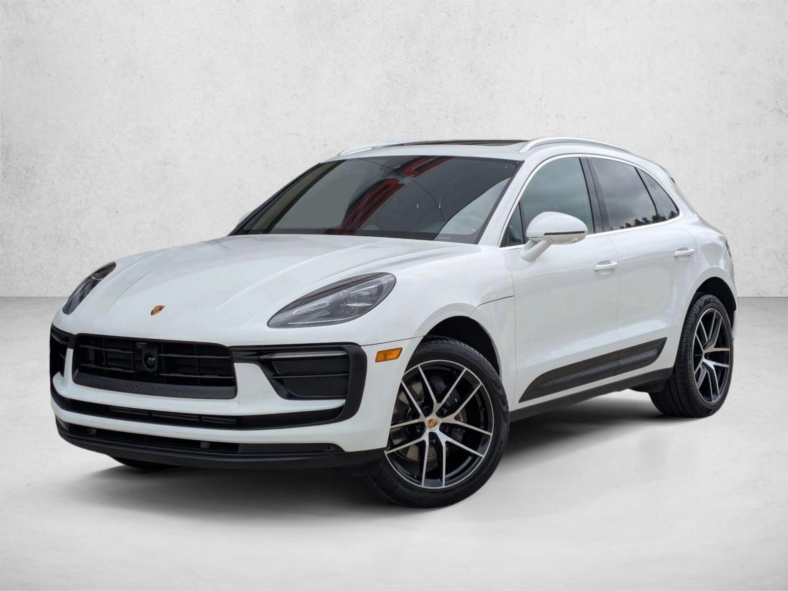 Thumbnail: 2024 Porsche Macan - 1