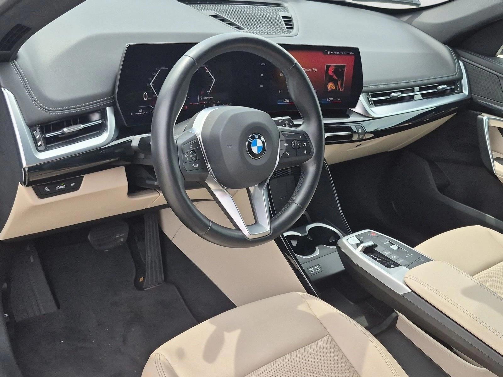 Thumbnail: 2023 BMW X1 - 3