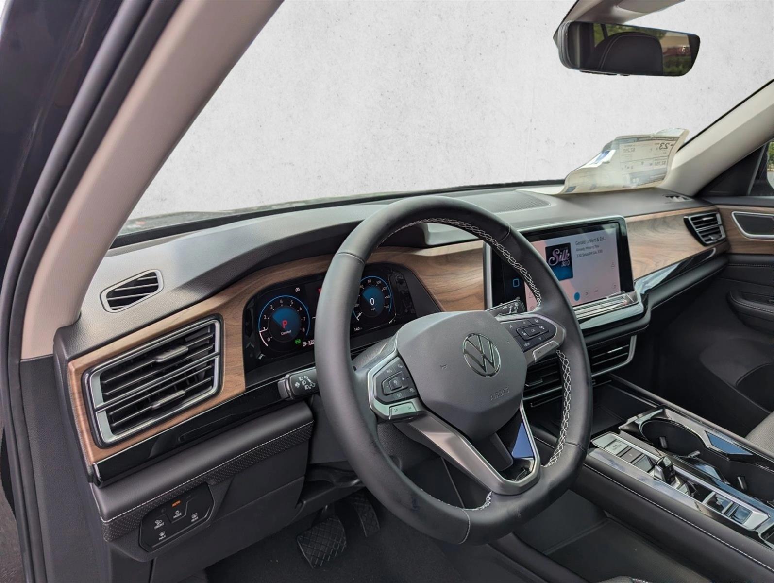 Thumbnail: 2026 Volkswagen Atlas - 3